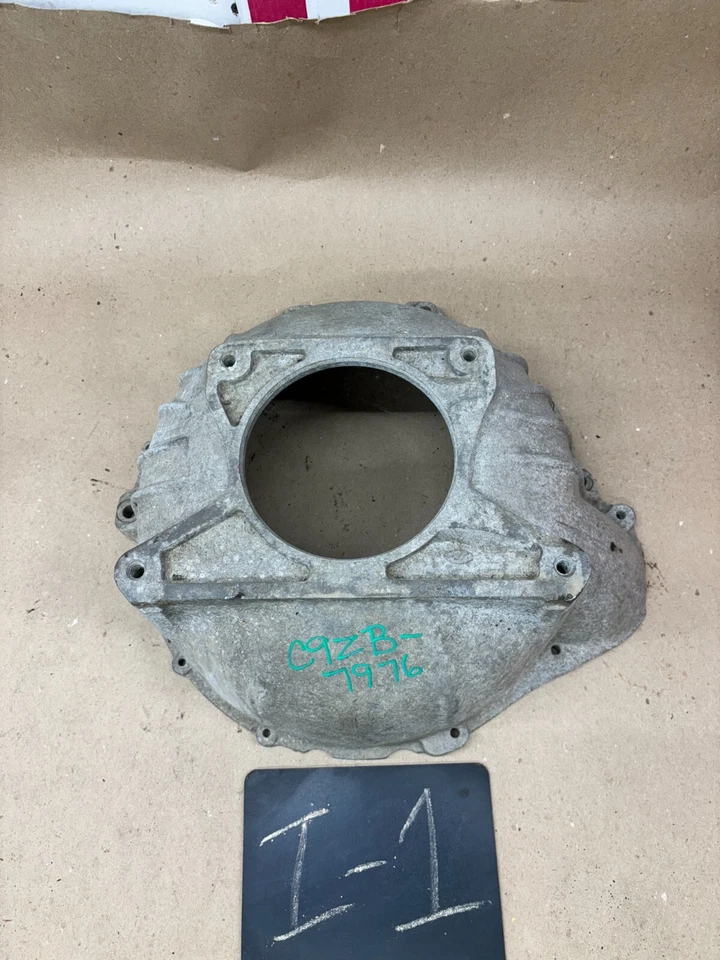 CARCASA CAMPANA ALUMINIO FORD FOMOCO FMX SBF F100 MUSTANG COUGAR TORINO V8 USADA OEM Foto 1 de 4