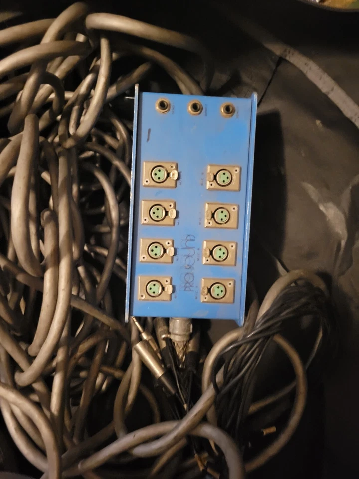 Pro Sound 8 Channel Xlr Snake With Phantom Power Connections  - Image 1 of 1