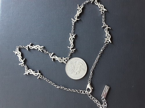 SAINT LAURENT (YSL) Collana Yves Saint Laurent YSL scatola spolverino 16 5 pollici