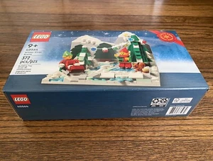 LEGO GESCHENK MIT KAUF: 2022 WINTERELVES SCENE SET 40564 [RETIRED] - Bild 1 von 6