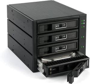 2192 BP-T3141 SAS I,II + SATA I, II,III Backplane per 4X 3,5"/2,5" HDD/SSD in Un - Foto 1 di 12