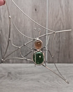 Piedras semipreciosas Spider Web Suncatcher (?) en metal plateado 9,5" - Imagen 1 de 6