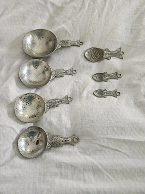 🐟✨ Crosby & Taylor Pewter Fish Measuring Cups & Spoons Set – Coastal Charm! 🌊 - Image 1 of 4