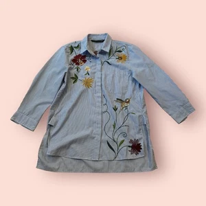 Zara Shirt Womens Size Medium Blue Pinstripe Button Down Blouse Floral Embroider - Picture 1 of 6