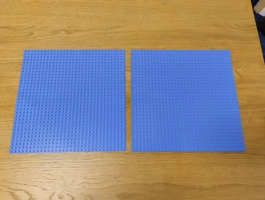 Lego Grundplatte 32x32 blau, gebraucht - Bild 1 von 3