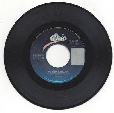 NENA, "99 RED BALLONS" Foto 1 de 2