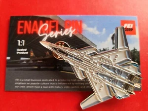 Ace Combat 4 Squadron Commander X-02 Wyvern stealth fighter jet USAF, lapel pin - Picture 1 of 1