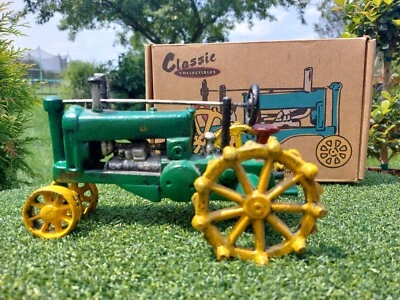 JUGUETE TRACTOR HIERRO FUNDIDO INSPIRADO EN EL COLOR JOHN DEERE... EDICIÓN REPRODUCCIÓN 1995 Foto 1 de 4