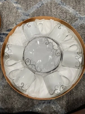 Nuevo juego de tazas de café rectas Golden Star Imports 6 piezas y platillos 3,5 oz Foto 1 de 4