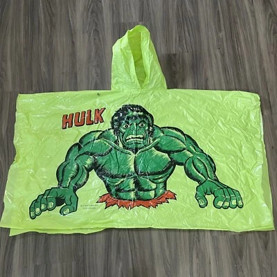 Poncho de lluvia The Incredible Hulk 1978 Marvel vintage con capucha verde Foto 1 de 4