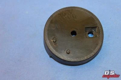 PEÇA BASE REFLETORA JOG NOS YAMAHA 1988-1991 CG50 # 2VK-85127-00-00 - Imagem 1 de 4