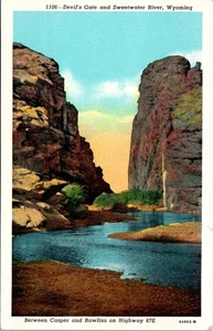 Devil's Gate and Sweetwater River Wyoming Postcard - Picture 1 of 2