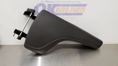 17 CHEVY CAMARO SS ПЕРЕДНИЙ ПОЛ ЦЕНТРАЛЬНАЯ КОНСОЛЬ КРЫШКА ИЗ ЧЕРНОЙ КОЖИ - Изображение 1 из 4