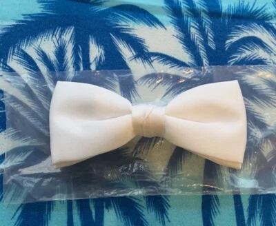 Vintage Ormond White Bow Tie 4” Clip On Double Tie Satin - Image 1 of 4