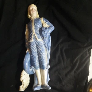 Estatuilla de porcelana bisque alemana vintage de 12" joven azul y blanco - Imagen 1 de 12