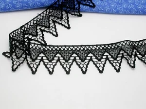 Venice Lace 2 1/8" (54mm) V Line Drop Black 3 Yards - Picture 1 of 1