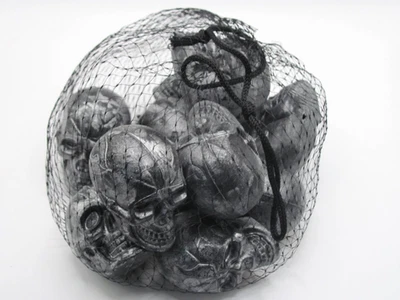 NEW LOT OF 11 (OPENED BAG) OF DARK SILVER PLASTIC 2" HIGH SKULLS - Image 1 of 4