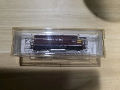 MTL 981 01 101 Rock Island GP35 locomotive 320 Z Scale Z Gauge Micro-Trains Line - Image 1 of 4