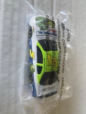2001 Terry Labonte Kellogg's Monsters Inc. 1/64 Action Car in Orig Mailer Box - Image 1 of 2