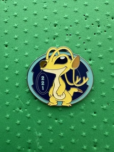 Disney Stitch 626 2025 Experiments Mystery Pin - Experiment 221 Sparky - Picture 1 of 2