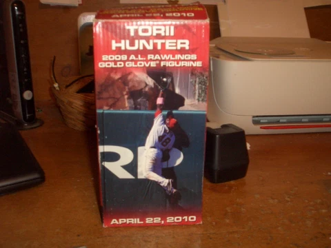 TORII HUNTER 2009 LOS ANGELES ANGELS OF ANAHEIM MLB   GOLD GLOVE FIGURE NIB  SGA Cover