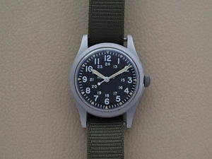 Hamilton H3 6645 Old Stock 1982 and 2 OEM Nato Bands 33mm - Picture 1 of 10