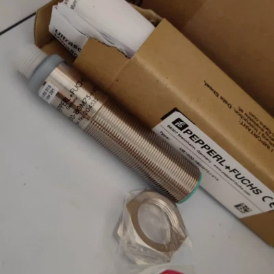 New In Box Pepperl+Fuchs UB1000-18GM75-I-V15 P+F Ultrasonic Sensor Free Ship - Image 1 of 3