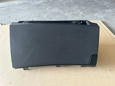 Guantera Hyundai Elantra SE GLS 2014-2016 OEM+ Foto 1 de 4