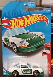 Hot Wheels 2019 HW Rescue Series #122 '71 Porsche White POLIZEI w/ 5SPs - Picture 1 of 1