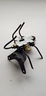 Válvula dosificadora de frenos Jeep TJ Wrangler 2004-2005 52128423AC Foto 1 de 3