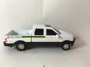 Ertl John Deere White Pickup Double Cab Truck - Picture 1 of 8