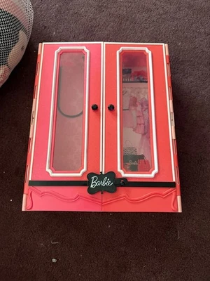 Mattel - Barbie - Armario Rosa - Estuche de Transporte de Almacenamiento - 2013 - Envío Gratis Foto 1 de 4