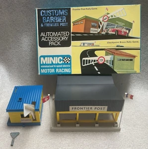 Minic Motorway M1817 Customs Barrier & Frontier Post Boxed - Picture 1 of 18