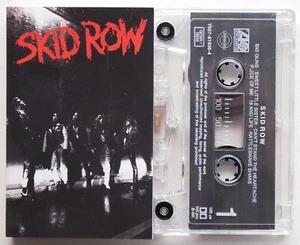 SKID ROW - SKID ROW (ATLANTIC 7567819364) 1989 EUROPE CASSETTE TAPE HAIR METAL - Picture 1 of 3