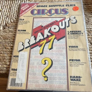 Circus Magazine January 1977, Elton, KISS, Richard Pryor,  ELO, Led Zep, RARE - Picture 1 of 10