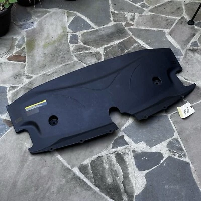 Infiniti M37x 2011-2019 soporte radiador superior cubierta admisión aire cámara de aire Foto 1 de 4