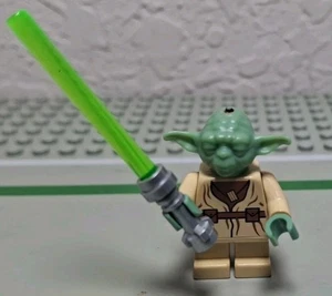 LEGO Minifigure Yoda sw0051 2002 Star Wars Jedi Sand Green 4502 7260 7103 - S65 - Picture 1 of 3