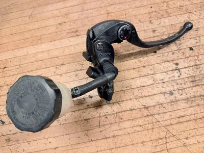2007-2008 Ninja ZX6r 2006-2009 ZX10r OEM Front Brake Master Cylinder & Lever - Image 1 of 4