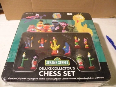 SESAME STREET DELUXE COLLECTOR'S CHESS SET NEW SEALED 2004 35TH ANNIVERSARY - Image 1 of 4