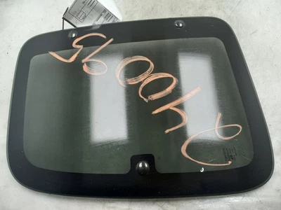 01 02 03 04 TOYOTA TACOMA SR5 PASSENGER RIGHT QUARTER GLASS EXTENDED CAB - Image 1 of 4