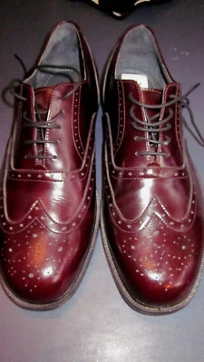 EUC MINT! STAFFORD BURGUNDY MENS DRESS SHOES OXFORDS  9.5M - Image 1 of 3