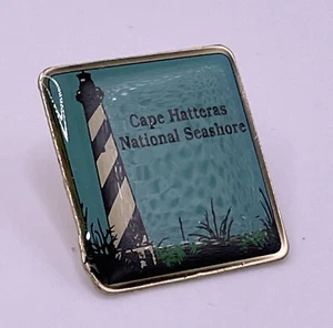 VTG Cape Hatteras National Seashore & Lighthouse NC Tourist Travel Souvenir Pin - Picture 1 of 3