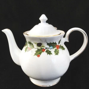 NOEL by Royal Grafton Teapot 7" tall NEW NEVER USED made England - Picture 1 of 3