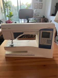 Husqvarna Viking Sapphire 930 Sewing Machine - Picture 1 of 2