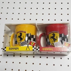 Tazas de regalo Ferrari (rojas y amarillas) - exclusivas del propietario raro - se venden como un conjunto - Imagen 1 de 5
