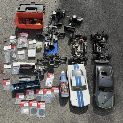 Lote 3 Coches RC Nitro Coches Personalizados + Piezas Traxxas + Combustible Superior - Para Piezas o Reparación Foto 1 de 4