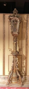 Einzigartige monumentale Standlaterne in Louis XV, Buchenholz - Bild 1 von 12