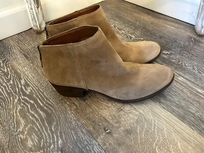 Botines Lucky Brand Bremma Gamuza Tostado Talla 8.5 Foto 1 de 4