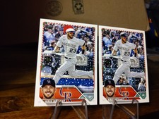 2023 Topps Holiday SP Santa Hat KRIS BRYANT Baseball Card CODE 514 