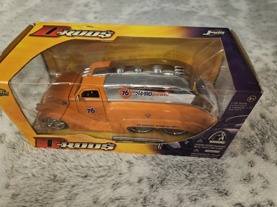 1/24 JADA D-RODS 1939 DODGE 'UNION 76' AIRFLOW 6 WHEEL TANKER-FULL OPENING - Image 1 of 4